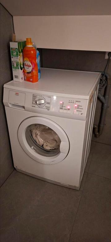 Wasmachine AEG. Goede conditie. Werkt super. Zie fotos. 6kg. beschikbaar voor biedingen