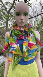 (15) Pareo - Sjaal - vintage - groen roze geel blauw, Ophalen of Verzenden, Zo goed als nieuw, Sjaal