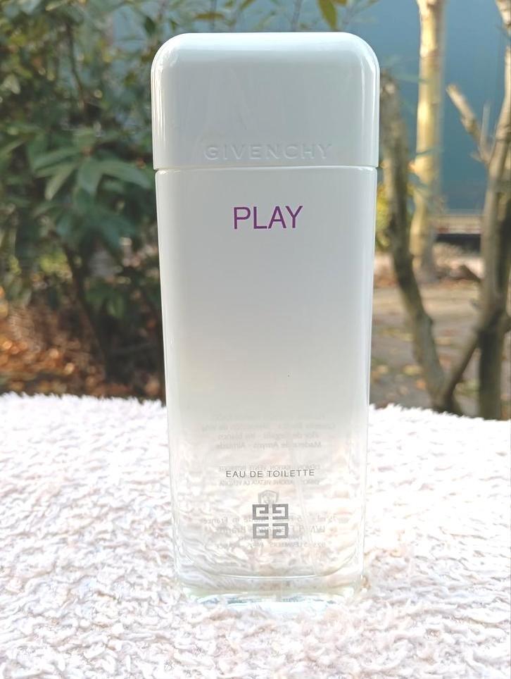 Givenchy Play Femme EDT 75ml (70ml in), Sieraden, Tassen en Uiterlijk, Uiterlijk | Parfum, Gebruikt, Ophalen of Verzenden