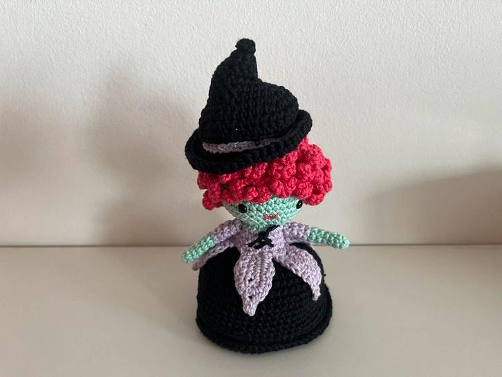 Gehaakt Heksje / Kookpot - Handgemaakt!, Kinderen en Baby's, Speelgoed | Knuffels en Pluche, Nieuw, Overige typen, Ophalen of Verzenden