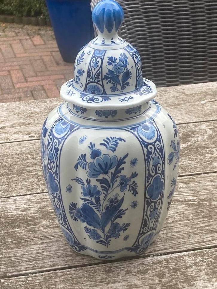 Royal Delft dekselvaas 35 cm begin 20e eeuw, Antiek en Kunst, Antiek | Vazen, Ophalen of Verzenden