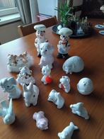 14 beeldjes van dieren en 2 beeldjes van koks, Verzamelen, Beelden en Beeldjes, Ophalen, Gebruikt, Dier