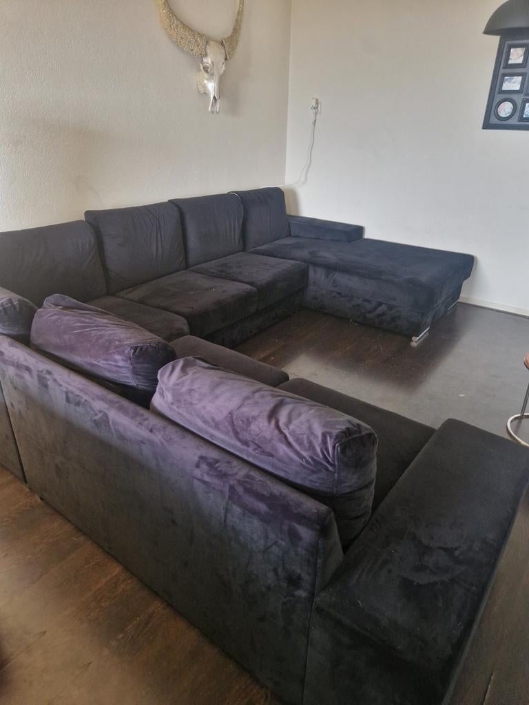Zwarte Velvet Hoekbank - Zo goed als nieuw!, Huis en Inrichting, Banken | Bankstellen, Ophalen, 100 tot 125 cm, Hoekbank, 300 cm of meer