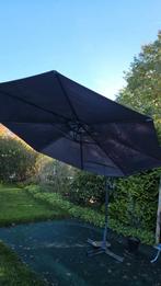 Zweefparasol inclusief voet en bijpassende tegels, Tuin en Terras, Parasols, Ophalen, Gebruikt, 2 tot 3 meter, Zweefparasol