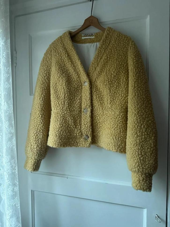 warm wollen schaap botergeel pofmouw jasje Vanilia XL 40 42, Kleding | Dames, Jasjes, Kostuums en Pakken, Zo goed als nieuw, Jasje