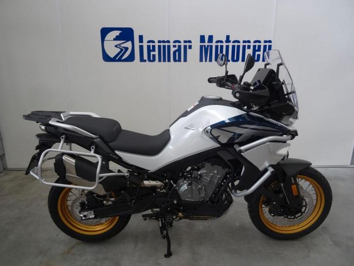 CFMOTO 800 MT EXPLORER (bj 2025), Motoren, Motoren | CFMOTO, Bedrijf, Overig, 2 cilinders