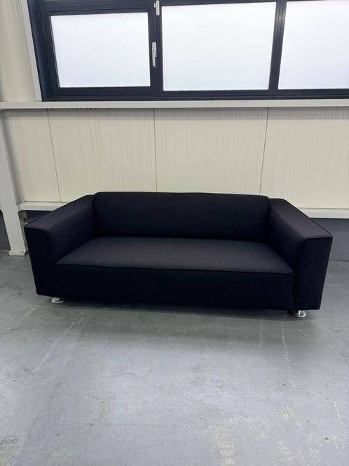 Nette Design on Stock Blizz 2.5-zits | Design on Stock Blizz, Huis en Inrichting, Banken | Bankstellen, Zo goed als nieuw, Rechte bank
