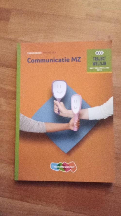 Traject Welzijn - Communicatie MZ, Boeken, Studieboeken en Cursussen, Zo goed als nieuw, MBO, Ophalen of Verzenden