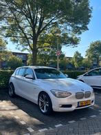 BMW 1-Serie (e87) 116I 100KW 5DR 2011 Wit, Auto's, BMW, Origineel Nederlands, Te koop, 5 stoelen, Benzine