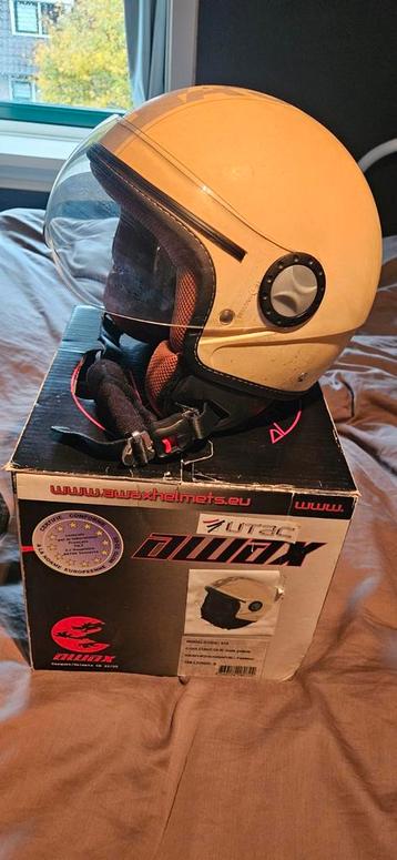 Awax Scooter Helm - Gebruikt en zonder beschadigingen maat s beschikbaar voor biedingen