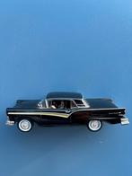 Ford Fairlane James Bond Collectie, Hobby en Vrije tijd, Modelauto's | 1:43, Verzenden, Gebruikt, Auto, Universal Hobbies