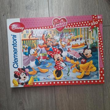 Clementoni Disney puzzel 250 stukjes beschikbaar voor biedingen