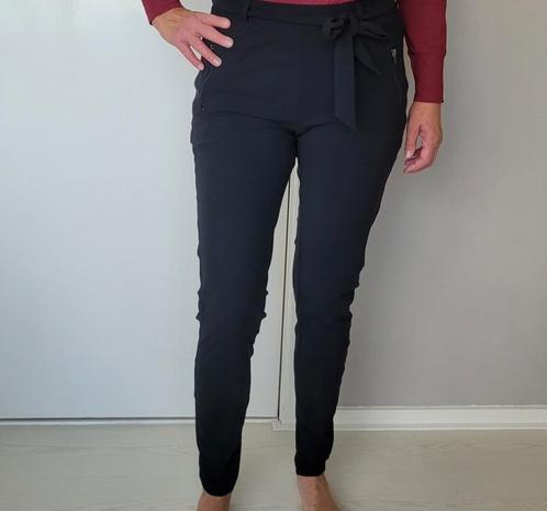 Studio Anneloes Margot broek
Travelstof
Zwart, Kleding | Dames, Broeken en Pantalons, Zo goed als nieuw, Maat 38/40 (M), Zwart