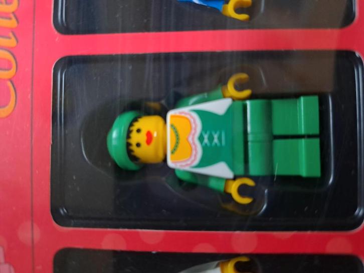Lego vintage  5  minifigure collection ROOD, Kinderen en Baby's, Speelgoed | Duplo en Lego, Zo goed als nieuw, Ophalen of Verzenden