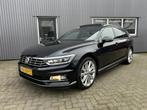 Volkswagen Passat Variant 2.0 BiTDI 240PK 4M Highl. Panodak, Auto's, Automaat, Gebruikt, Zwart, Leder