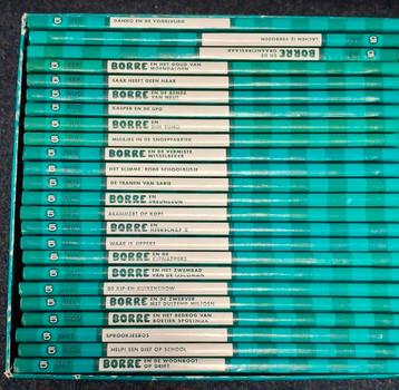 Serie 'Borre' boekjes 24 stuks in een box beschikbaar voor biedingen