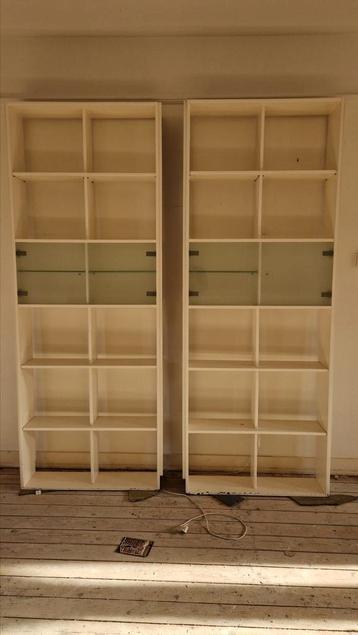 Twee (boeken)kasten, 240 x 89,5 cm beschikbaar voor biedingen