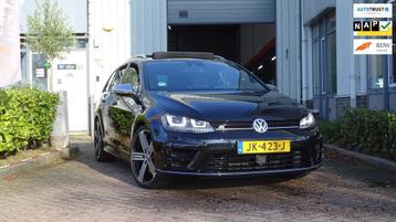 Volkswagen Golf Variant 2.0 TSI R Pano / Digidash / Fullmap  beschikbaar voor biedingen
