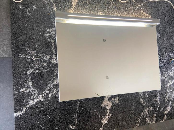 Badkamer Spiegel met Verlichting - 100x70cm nieuw, Huis en Inrichting, Woonaccessoires | Spiegels, Nieuw, 75 tot 100 cm, Minder dan 100 cm
