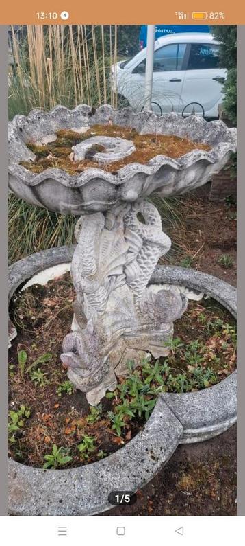 Te koop een tuin fontein groot model met losse componenten  beschikbaar voor biedingen