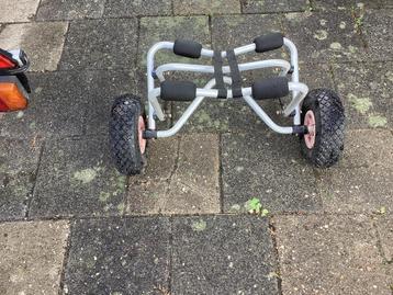 Boot karretje beschikbaar voor biedingen