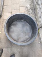 Voorgevormde polyethyleen vijverbak vijver., Ophalen, Zo goed als nieuw