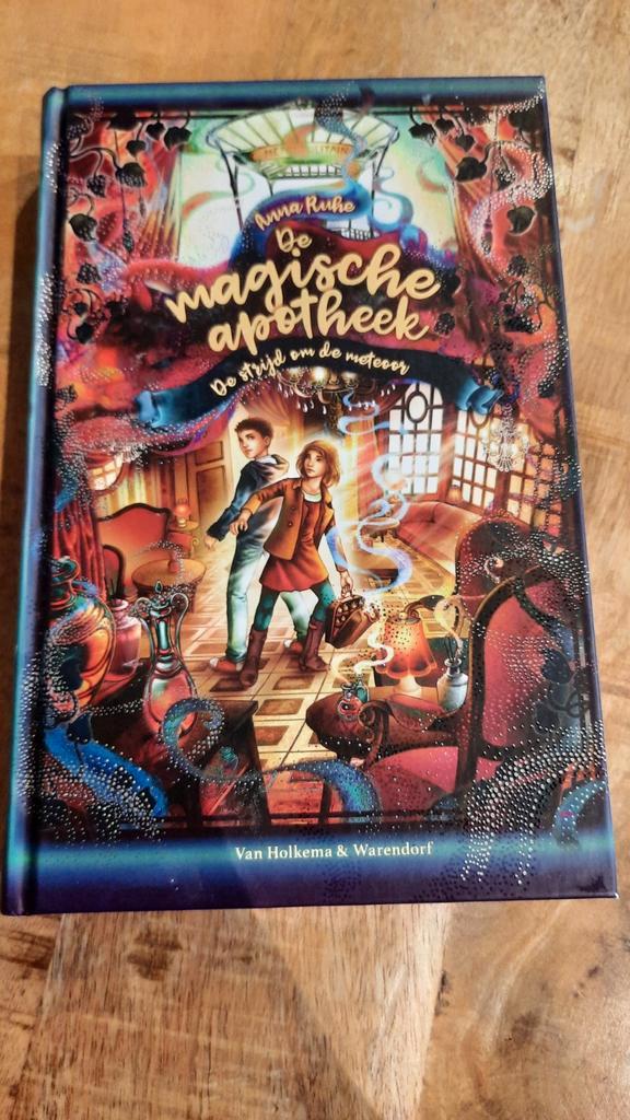 NIEUW - De magische apotheek - De strijd om de meteoor, Boeken, Kinderboeken | Jeugd | 10 tot 12 jaar, Zo goed als nieuw, Ophalen of Verzenden