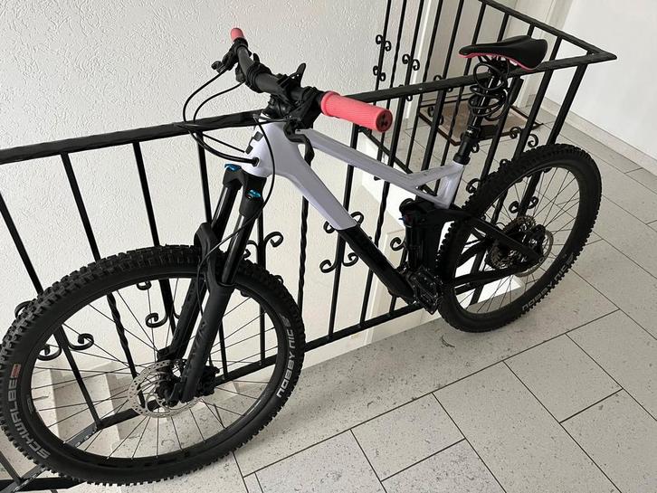 CUBE Sting WS 140 HPC Race (2021) 27,5/18" Fully Carbon, Fietsen en Brommers, Fietsen | Mountainbikes en ATB, Gebruikt, Overige merken