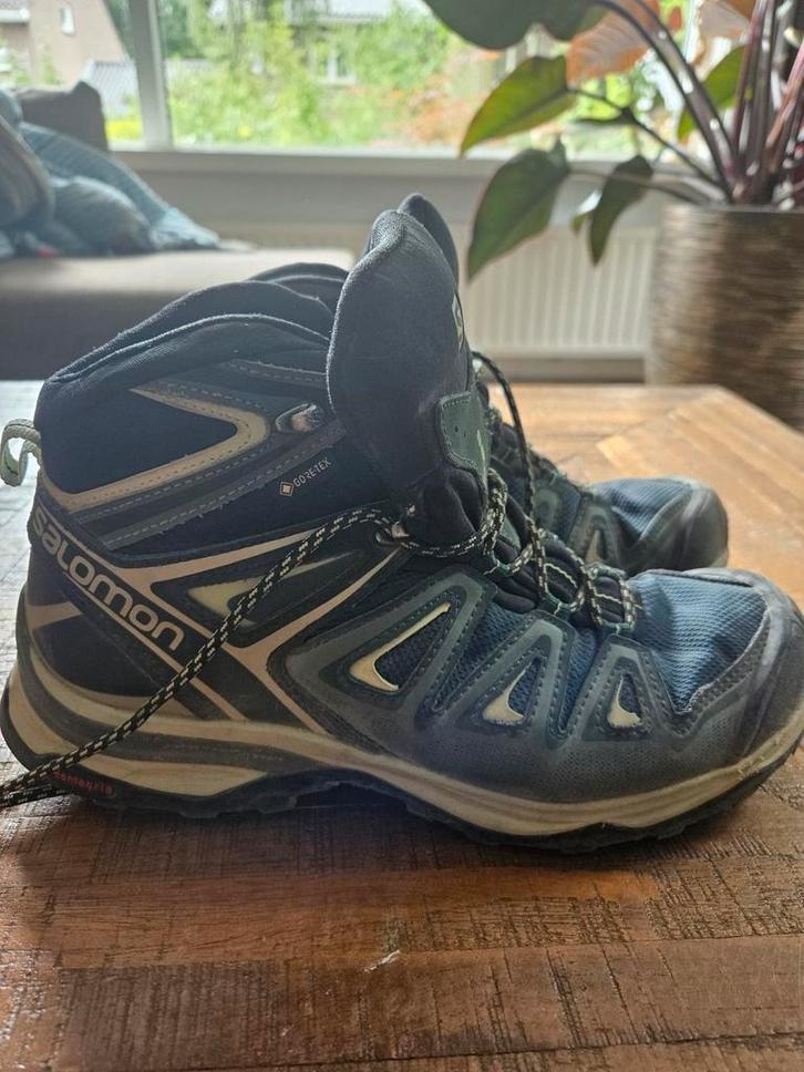 Salomon bergschoenen maat 40, Sport en Fitness, Bergsport en Wandelen, Gebruikt, Schoenen, Ophalen of Verzenden