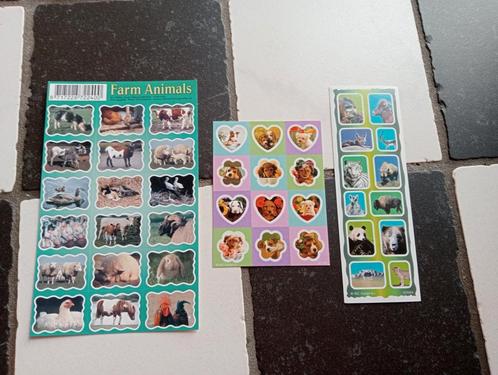 Stickers van boerderijdieren + wilde dieren 2 vellen, Hobby en Vrije tijd, Stickers en Plaatjes, Nieuw, Meerdere stickers, Ophalen of Verzenden