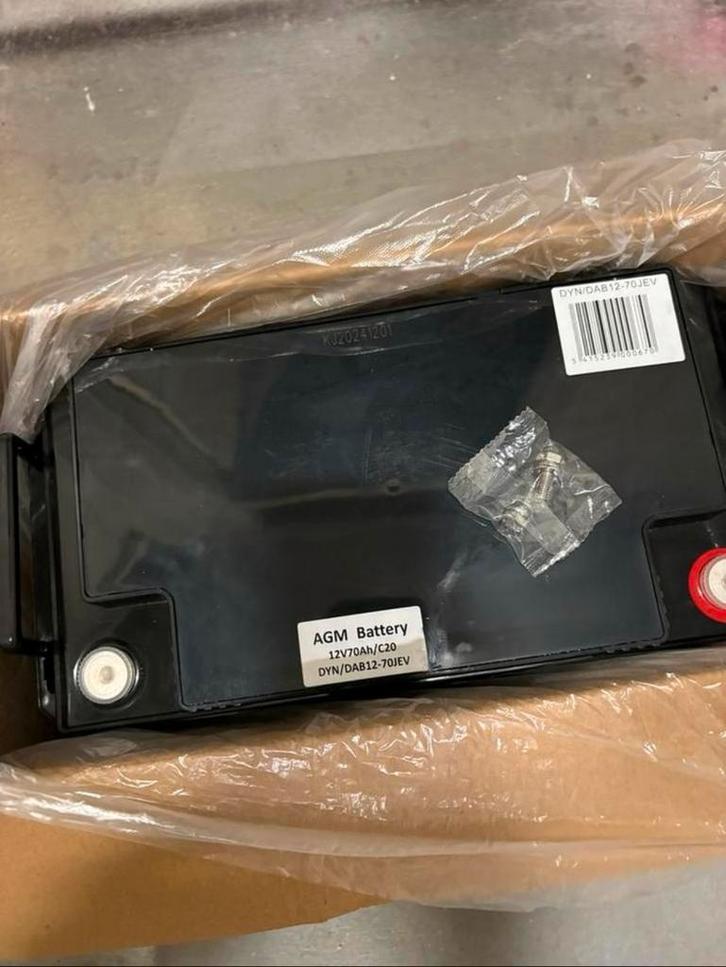 Accu - Nieuw in doos, Auto-onderdelen, Accu's en Toebehoren, Universele onderdelen, Nieuw, Ophalen of Verzenden