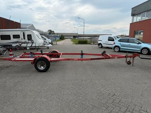 Amerikaanse enkel-as boottrailer, Watersport en Boten, Boottrailers, Gebruikt, Minder dan 1500 kg, 9 meter of meer, Ophalen