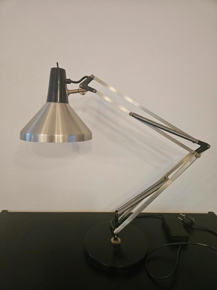 Vintage bureaulamp met scharnierarm Hala T9, Huis en Inrichting, Lampen | Tafellampen, Gebruikt, 50 tot 75 cm, Kunststof, Metaal
