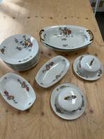 Compleet servies porselein, Antiek en Kunst, Ophalen of Verzenden