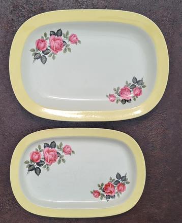 Pastel Petrus Regout Amore schalen beschikbaar voor biedingen