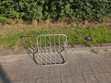 Hooi ruif beschikbaar voor biedingen