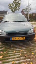 Toyota Starlet 1.3 16V 1997 Groen, 4 cilinders, Starlet, 400 kg, Origineel Nederlands