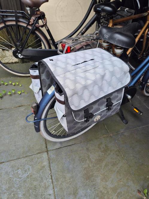 Mooie Fietstas met Golvend Design, Fietsen en Brommers, Fietsaccessoires | Fietstassen, Gebruikt, Ophalen