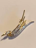 Aparte 14 karaat gouden broche met diamanten 'Zwaluw', 4 tot 7 cm, Verzenden, Zo goed als nieuw, Met edelsteen
