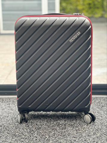 Samsonite spinner 55 cm American Tourister beschikbaar voor biedingen