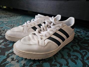 Adidas heren schoen maat 44 beschikbaar voor biedingen