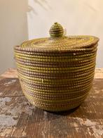 Rieten Mand met Deksel, Gebruikt, Mand, Rond, Ophalen of Verzenden