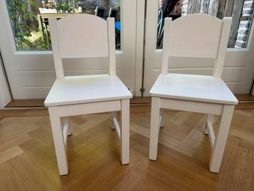 2x ikea sundvik stoeltjes beschikbaar voor biedingen