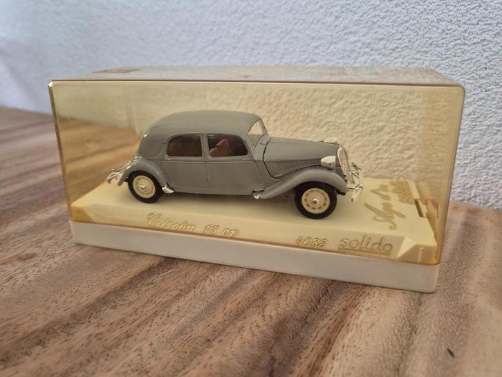 Solido 1:43 #4032 Citroën 15 cv, Hobby en Vrije tijd, Modelauto's | 1:43, Zo goed als nieuw, Auto, Solido, Ophalen of Verzenden