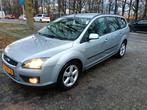 Ford Focus 1.6 74KW Wagon 2005 Grijs, 1596 cc, Zwart, 4 cilinders, 635 kg