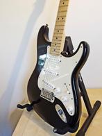 Fender Stratocaster black & white en versterker (nieuwstaat), Muziek en Instrumenten, Snaarinstrumenten | Gitaren | Elektrisch