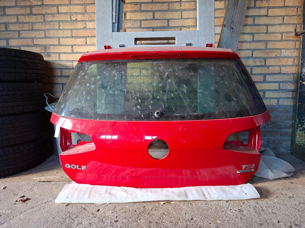 Golf 7 facelift achterklep rood, Auto-onderdelen, Carrosserie en Plaatwerk, Ophalen, Gebruikt, Achterklep, Volkswagen