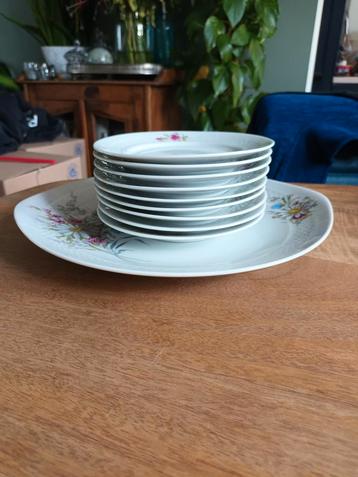 Gebaksbordjes Hutschenreuther Duitsland beschikbaar voor biedingen