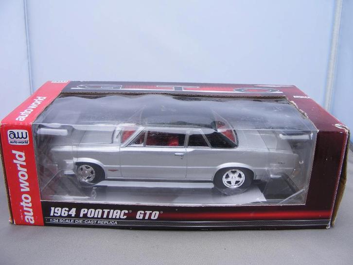 Autoworld - pontiac - gto coupe 1964 20cm lang 1/24, Hobby en Vrije tijd, Modelauto's | 1:24, Nieuw, Auto, Ophalen of Verzenden