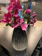 Zwarte vaas met kunst magnolia, Ophalen, Zo goed als nieuw, Binnen